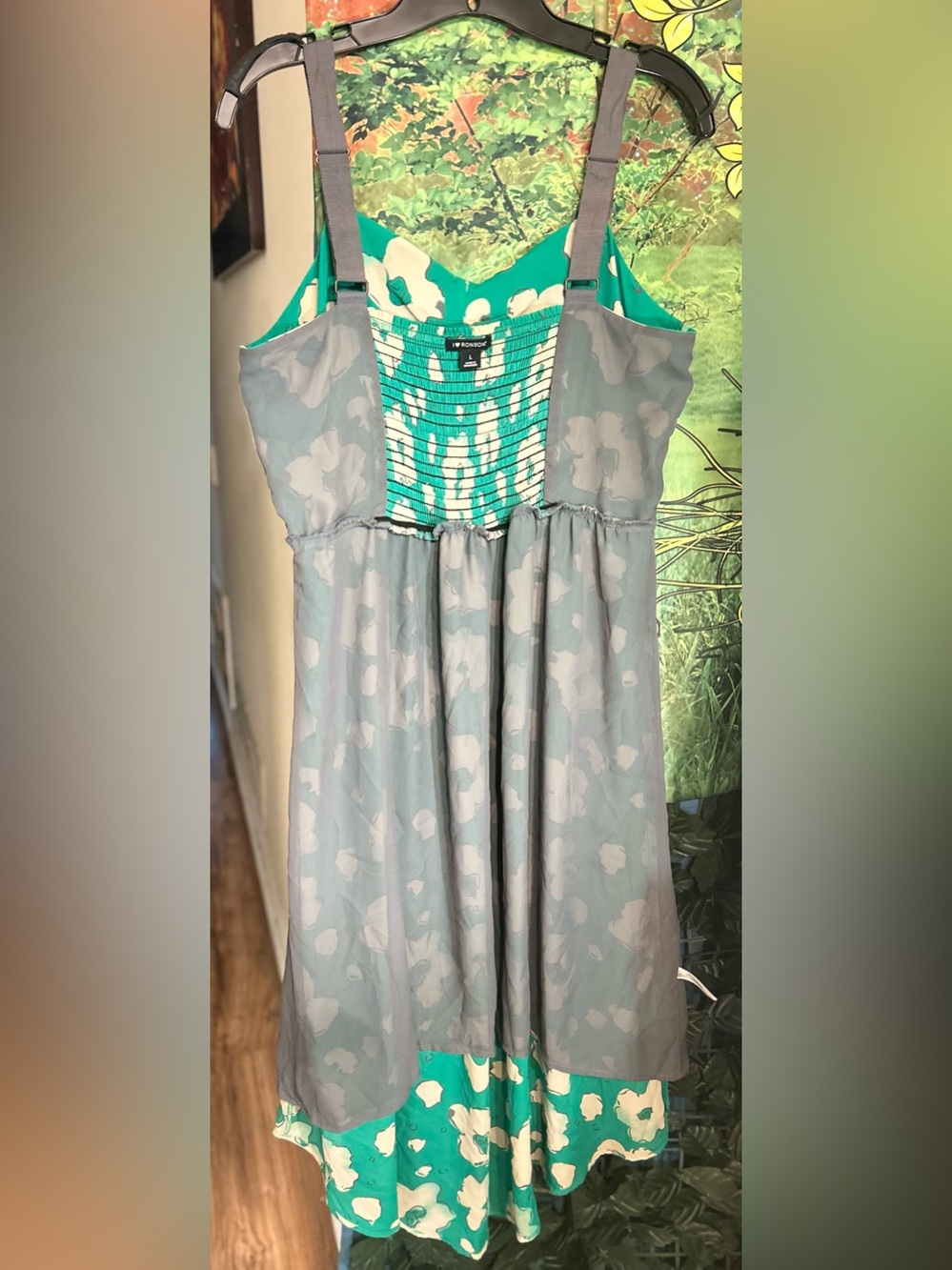 "I Heart Ronson" Floral Green
Chiffon Smocked Lined V-Neck high/Low Midi Dress L - Picture 10 of 16